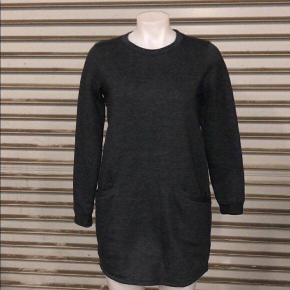 🛍️Forever 21 sweater/sweat shirt with pockets - Picture 1 of 5